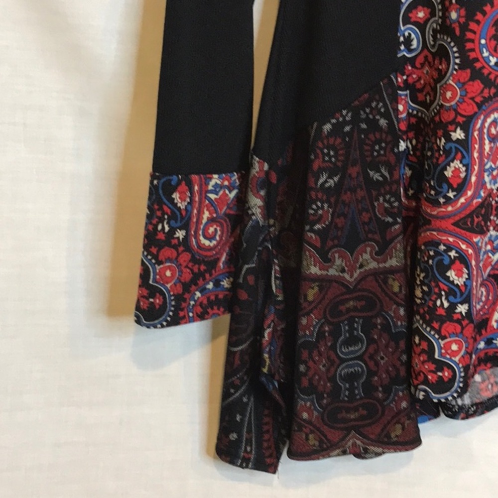 Tunic - Picture 4 of 6